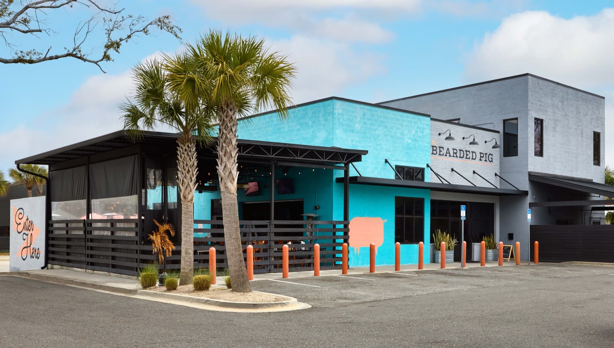 The Bearded Pig exterior on Kings Avenue in San Marco, Jacksonville